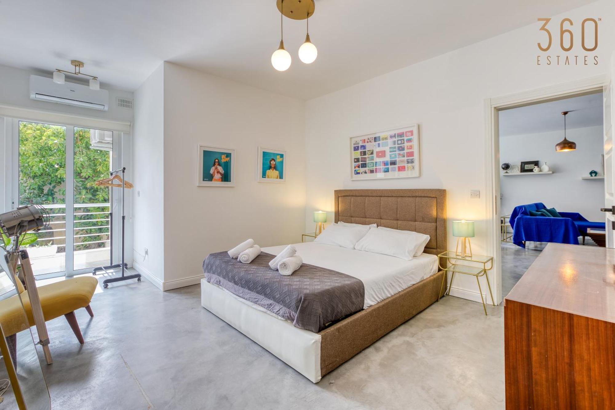 Designer 1br With Private Balcony In By 360 Estates