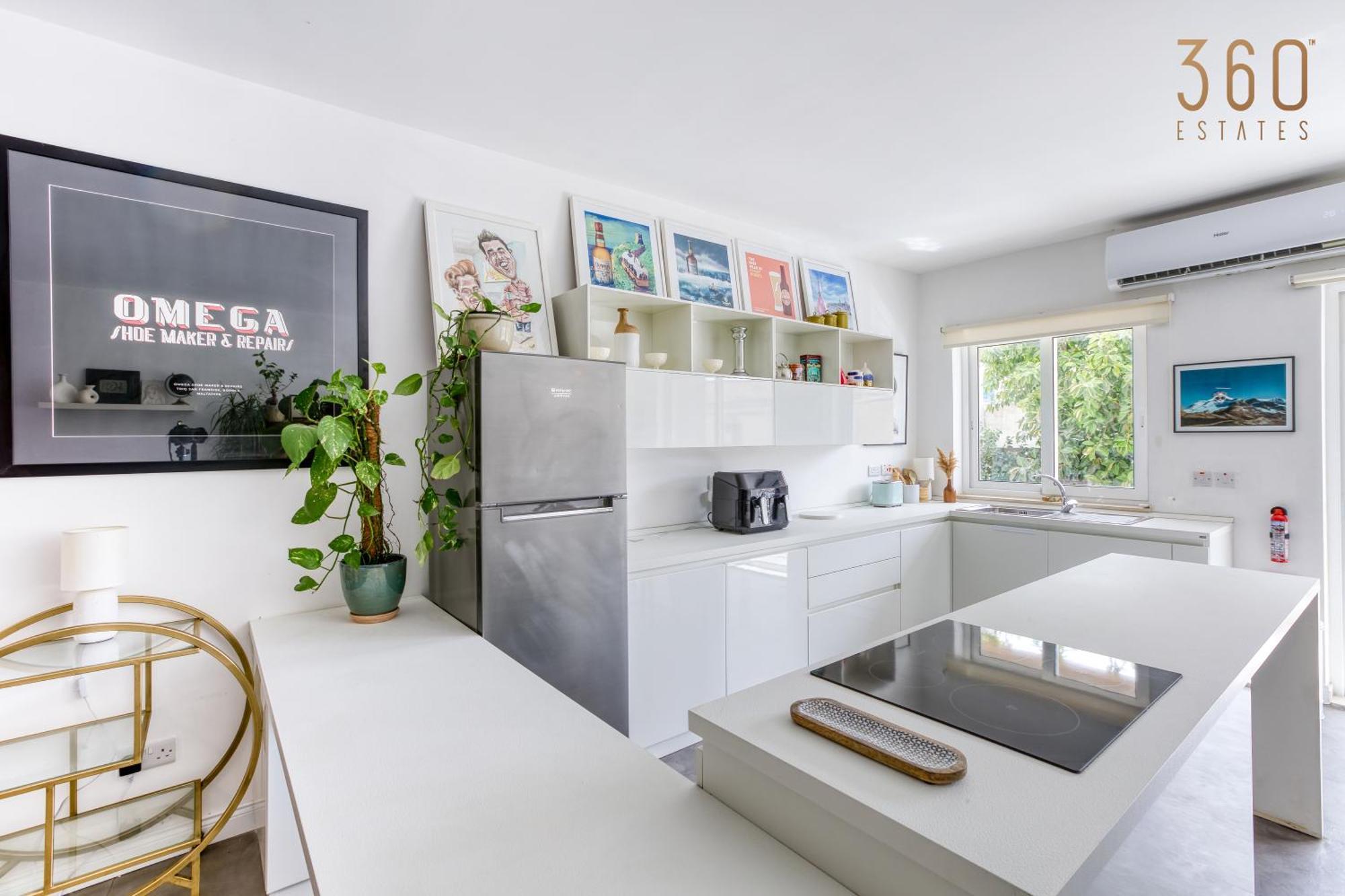 Designer 1br With Private Balcony In By 360 Estates