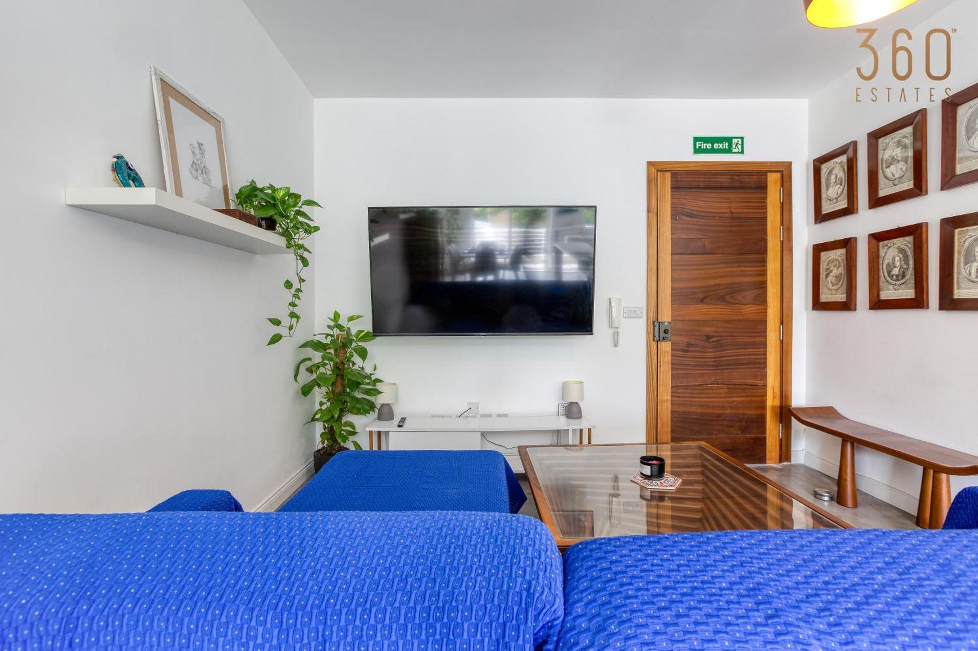 Designer 1br With Private Balcony In By 360 Estates *